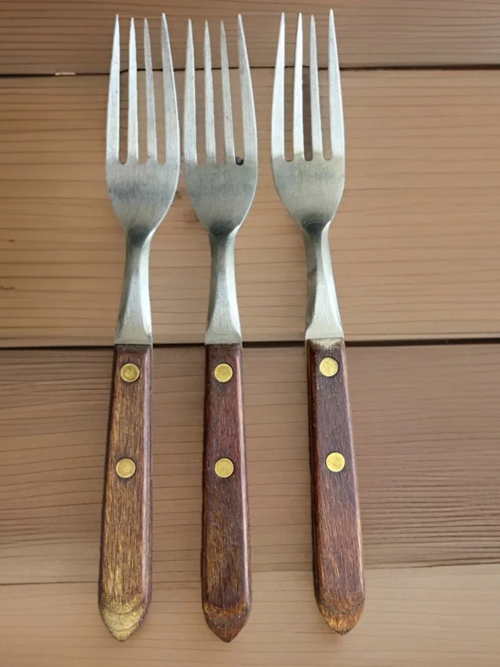 Vintage TOWN & COUNTRY Flatware Set 31 pc Washington Forge Stainless Walnut Wood